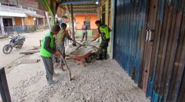 Ringankan Beban Warga Binaan Babinsa Bantu Bangun Rumah