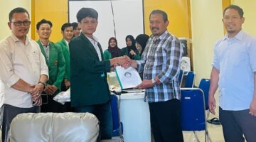 Penyerahan Program Kerja Pemerintahan Mahasiswa (PEMA) Universitas Al Washliyah Darussalam Banda Aceh Kabinet Meurakyat