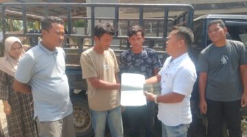 Mantan Kades Anwar Resmi Serahkan Mobil BUMDes Pasir Belo, Titip Pesan untuk Kemajuan Desa