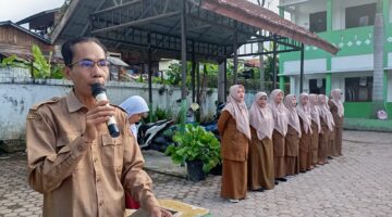 Amanat Pembina Upacara di SD Negeri 1 Blangkejeren Tegaskan Ikrar Pelajar Indonesia sebagai Pedoman Karakter dan Integritas Generasi Muda