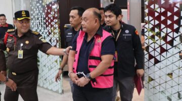 Kejagung Sita Aset Rp8,4 Miliar Milik Eks Kepala BGN Dadan Hindayana dalam Kasus Dugaan Korupsi MBG